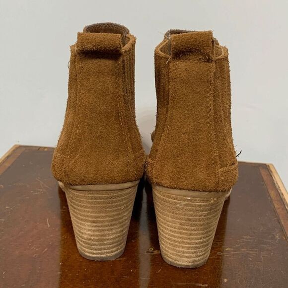 Dolce Vita 3" Heel Ankle Bootie - Picture 4 of 9